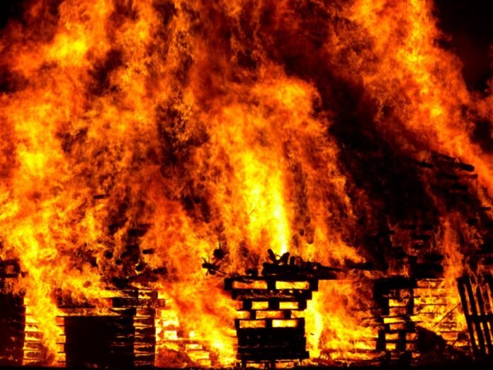 0612 delhi fire