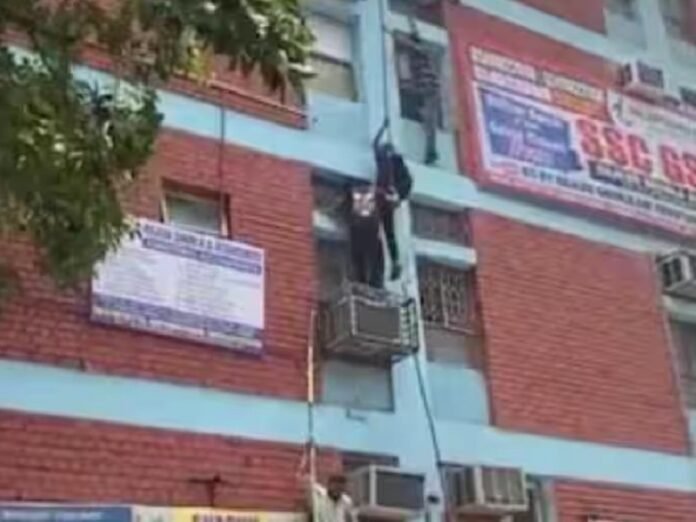 Delhi Fire Accident