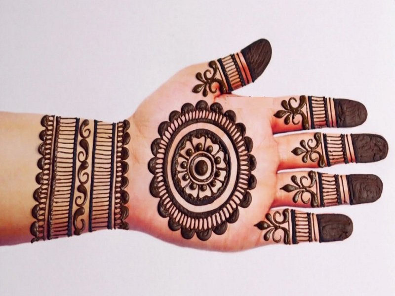 Easy and Elegant Front hand simple mehndi designs-sonthuy.vn