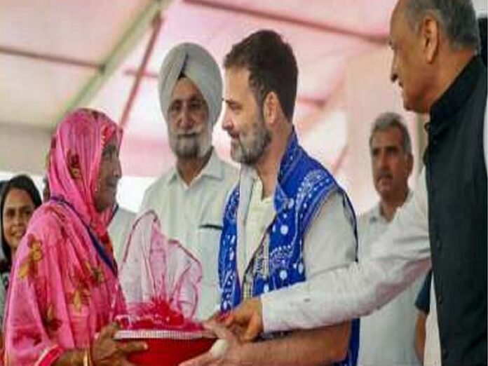 Rajasthan govt launches Smartphone Yojana
