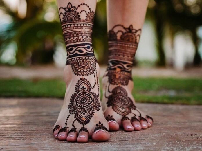 Leg mehndi design