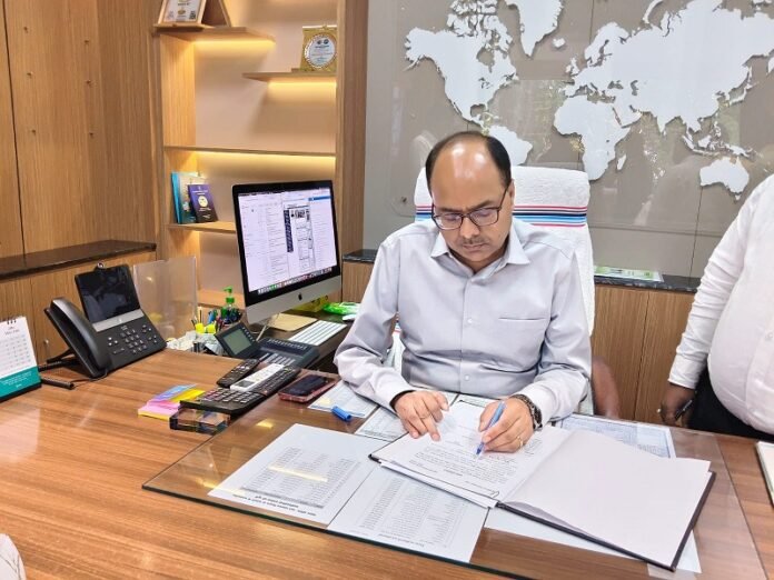 Dr Chandrashekhar Singh