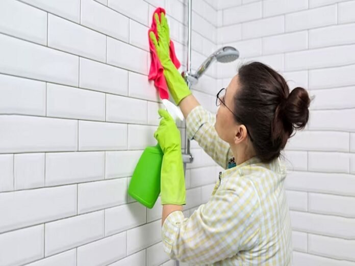 Bathroom Tiles Cleaning